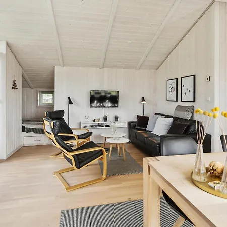 2 Bedroom Stunning Home In Sydals Sarup