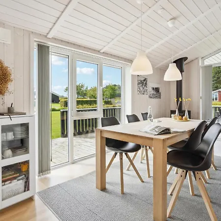 2 Bedroom Stunning Home In Sydals *